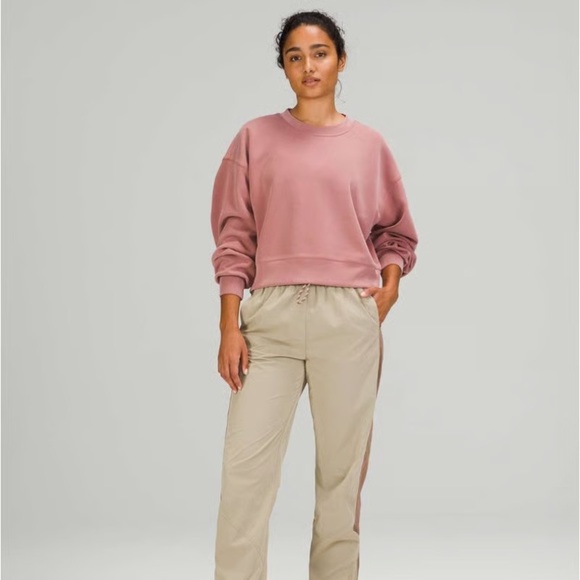 Lululemon Perfectly Oversized Cropped Crew Neck Softstream Limited edition color - Picture 5 of 12